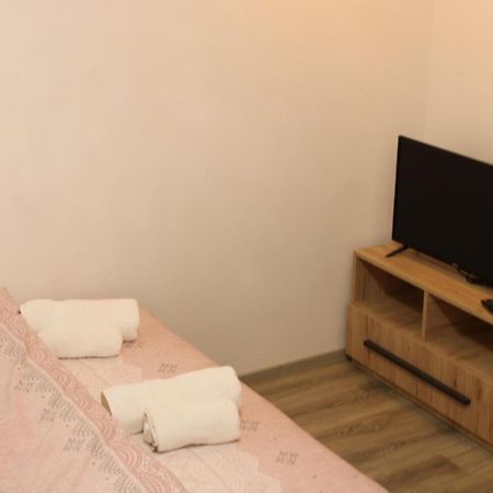 Eleon Motel ブレゾヴィツェ エクステリア 写真