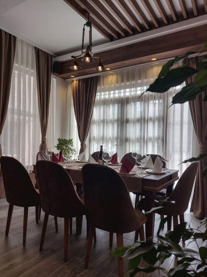 Eleon Motel ブレゾヴィツェ エクステリア 写真