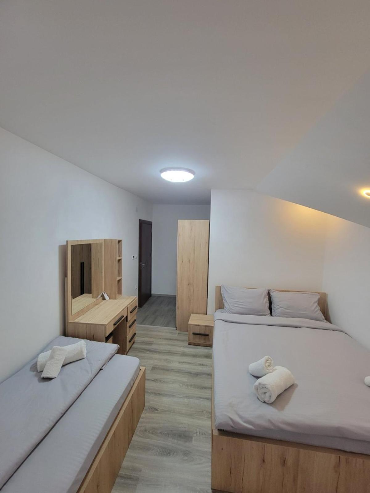 Eleon Motel ブレゾヴィツェ エクステリア 写真